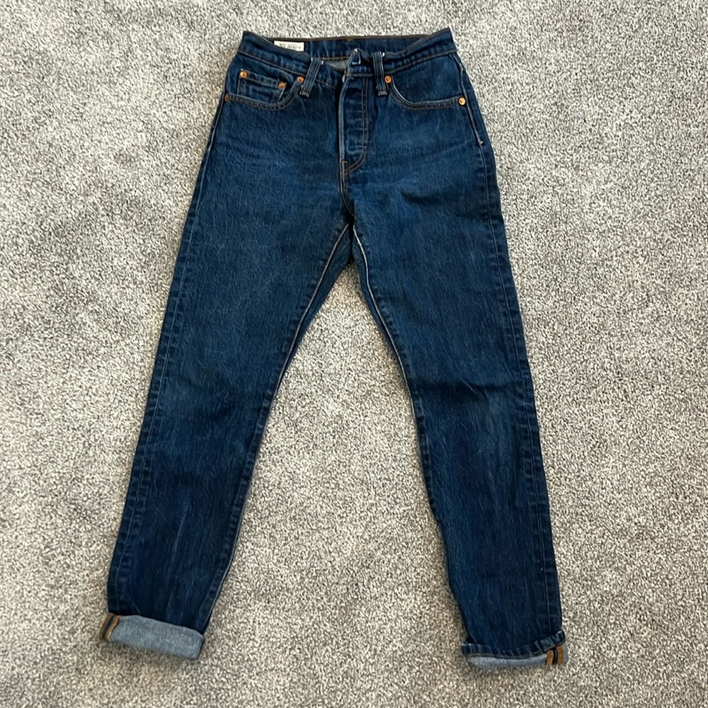 Levi jeans size 23/24